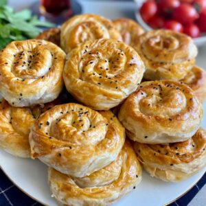 Patatesli Gül Böreği